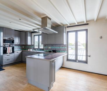 Ruim appartement met terras en jacuzzi - Photo 3