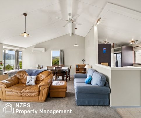 9A Jane Street, Macandrew Bay - Photo 1