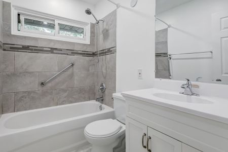 For Lease - 130 North Street, Orillia, Ontario - Photo 2