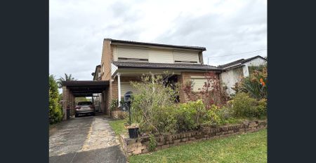 Older Style Two Bedroom Duplex!! - Photo 4