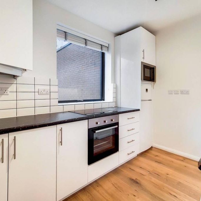 2 bedroom flat to rent - Photo 1