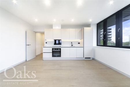 Dingwall Road, East Croydon, Surrey - Photo 2