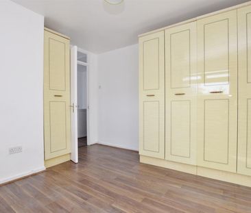 Webb Gardens, Plaistow, London, E13 8SR - Photo 1