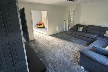 3 bedroom bungalow to rent - Photo 2