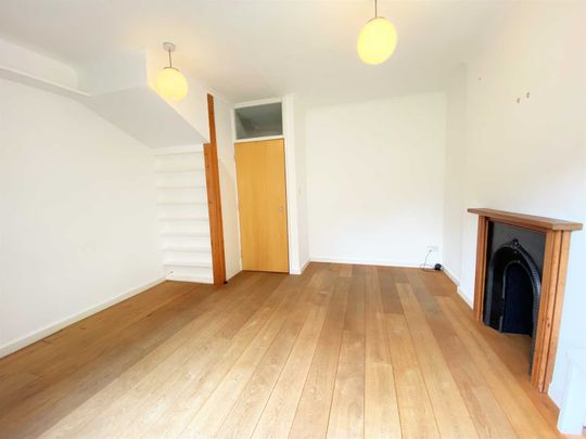 Notley Terrace - Photo 1