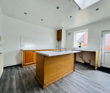 2 bedroom House To Let - Photo 5