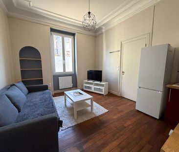 Location Appartement 2 pièces 28m² - Photo 2