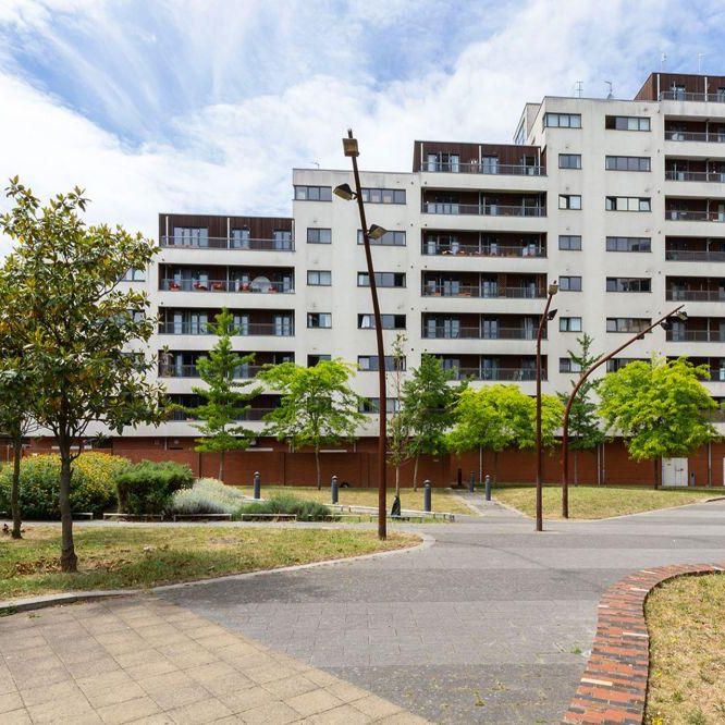 2 bedroom apartment to rent - Photo 2