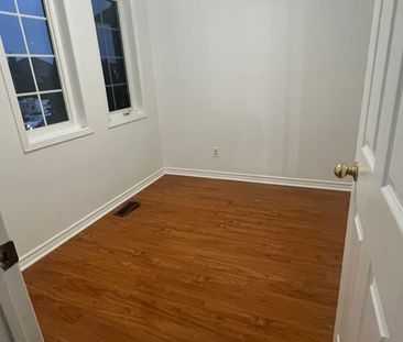 For Lease - 7590 Black Walnut Trail, Mississauga, Ontario - Photo 5