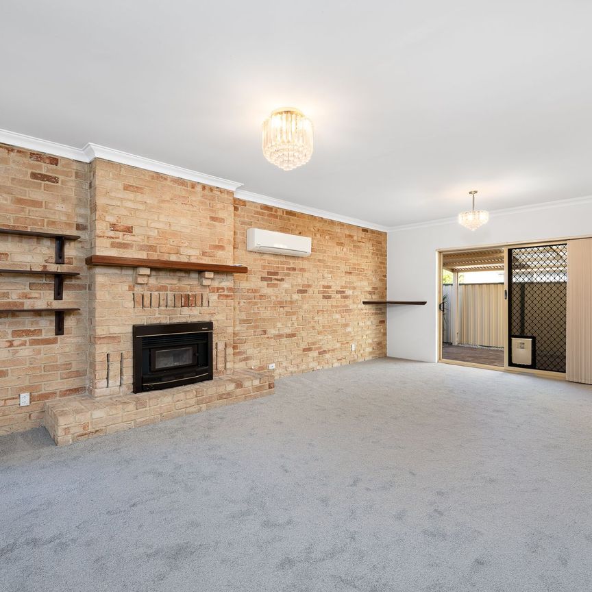 Low Maintenance Living @ $800 Per Week - Photo 1
