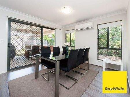 Hidden Gem in Rochedale South - Photo 2