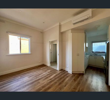 11/44 Fletcher Street, Essendon, Vic 3040 - Photo 1