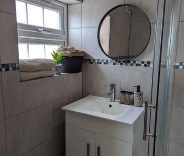Newly Refurbished Co-Living Home 🏘️1 Studio Flat & 2 Doubles Room 5 - Photo 5