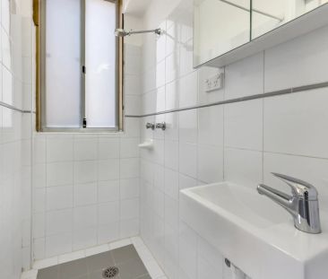 Conveniently Located Studio - Photo 2