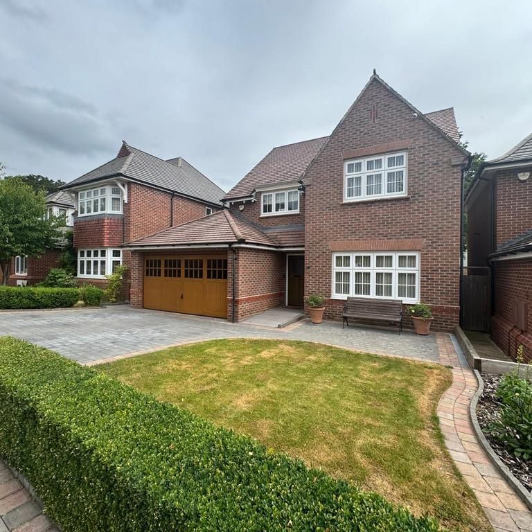 4 bedroom detached house to rent - Photo 1