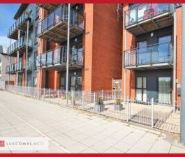 Cambria House - Photo 1