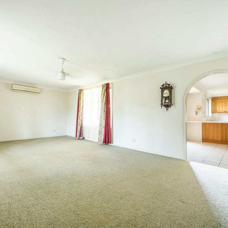 Lowset Brick Family Home - 10 Minutes Out of Town! - Photo 1