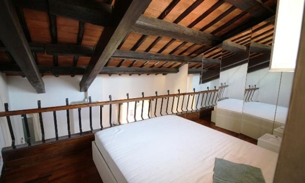 Attic-Trastevere: Panoramic 1 Bedroom, living room, bedroom, little study, large charming private terrace. Bright, silent, air conditioning. Ref 1122 - Photo 1