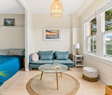 North facing haven across the road from Bondi Beach! Hybrid Studio/... - Photo 1