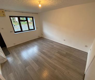 2 bedroom house to rent - Photo 1