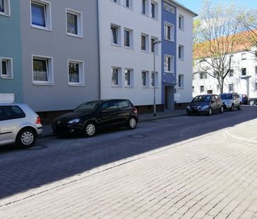 Erstbezug nach Modernisierung! Schöne 3 Zimmerwohnung mit Balkon in... - Foto 1