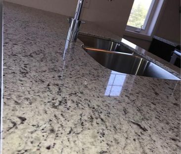 For Lease - 1169 Garner Road Unit# 38, Hamilton, Ontario - Photo 3