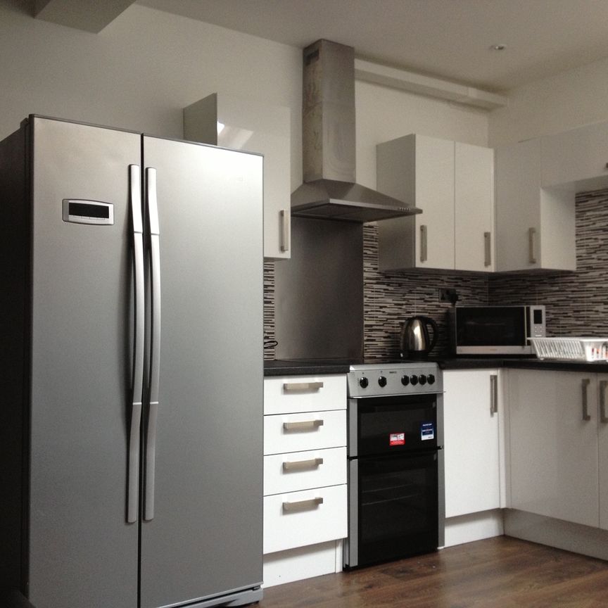 293 Warwards Lane Selly Oak - Photo 1