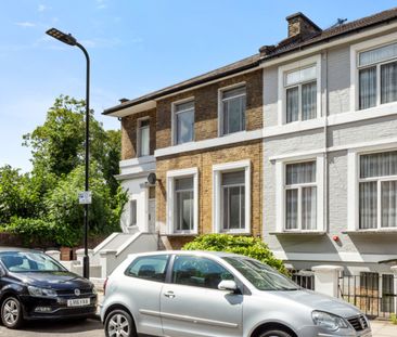 🏡 Modern Flat with Balcony in London Fields 🏡 - Photo 4