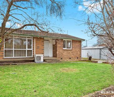 Updated home in convenient central location - Photo 2