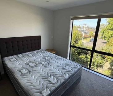 Perfectly situated in the vibrant area of Papatoet - Photo 1