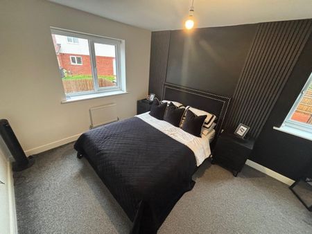 3 bedroom House To Let - Photo 3