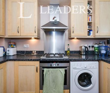 3 bedroom terraced house to rent - Photo 6