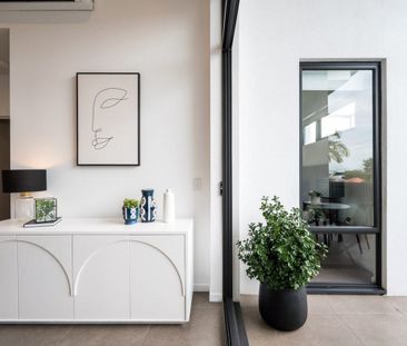 Shared Living in Bulimba - All Bills & Internet Included (1 Bedroom... - Photo 2