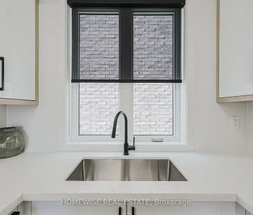 159 Locksley Avenue — 2 Bed 2 Bath Modern Apartment - Photo 1