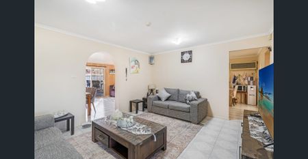 Great Family Home - Photo 5