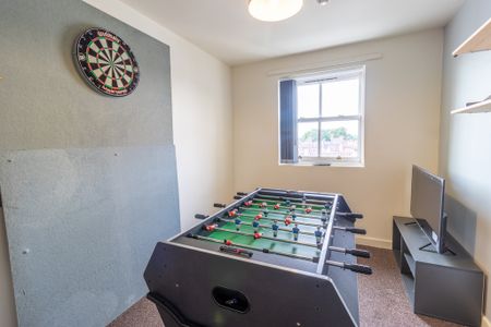 7 Bed Student Accommodation - Photo 3