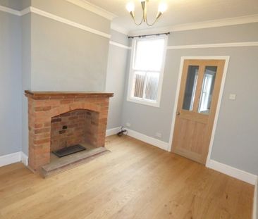 2 BED Terraced House To rent - Photo 2