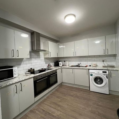 Studio Flat, Playgreen Way, SE6 - Photo 4