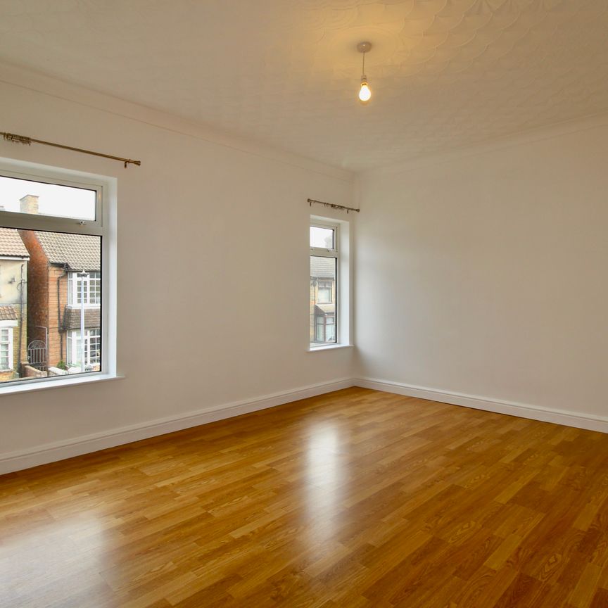 Belsize Avenue, Woodston, Peterborough - Photo 1