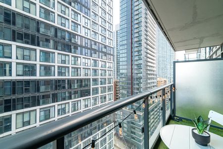Jarvis Street - Photo 5