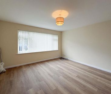 3 bedroom semi-detached bungalow to rent - Photo 1