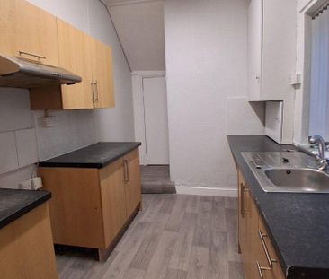 3 bedroom terraced house to rent - Photo 6