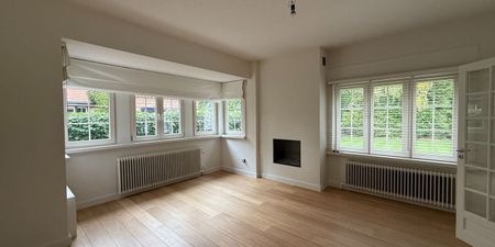 Woning te huur in Brasschaat voor € 2.950 met 4 slaapkamers - Photo 2