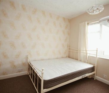 4 bedroom terraced house to rent - Photo 3