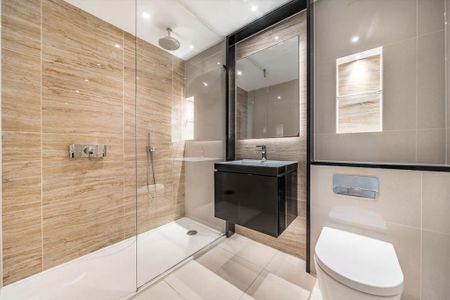 3 bedroom flat to rent - Photo 5