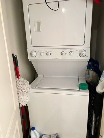 For Lease - 3865 Lake Shore Boulevard Unit# 906, Toronto, Ontario - Photo 4