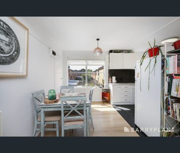 4/18 Lawn Crescent, Braybrook, Vic 3019 - Photo 6