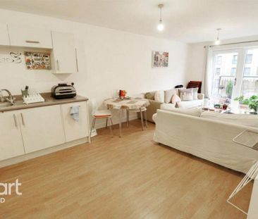 1 bedroom apartment to rent - Photo 2