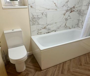 2 bedroom penthouse to rent - Photo 6