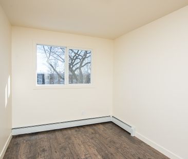 Winston Manor Apartments - Photo 3